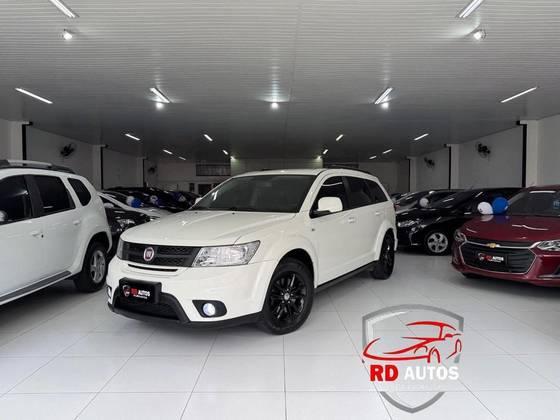 FIAT FREEMONT 2.4 PRECISION 16V GASOLINA 4P AUTOMÁTICO